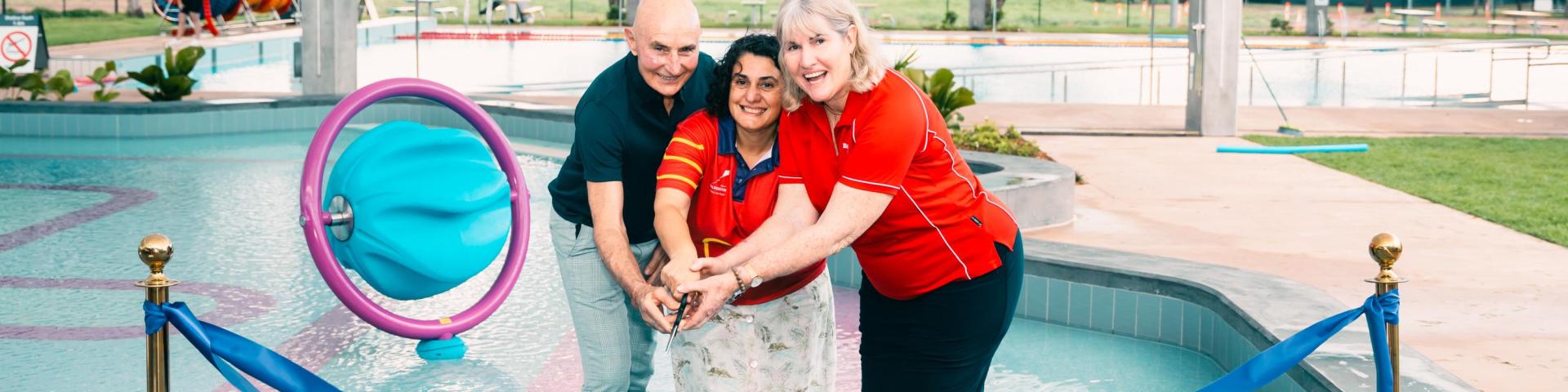 Cutting the ribbon at SWELL, Administrator Hugh Heggie, Mayor Athina Pascoe-Bell, Minister Lawler